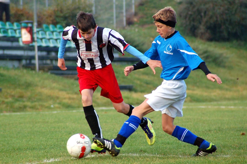 Zdjęcie w galerii na portalu naszwodzislaw.com: Naprzód Czyżowice rozgromił Unię wiadomości z regionu