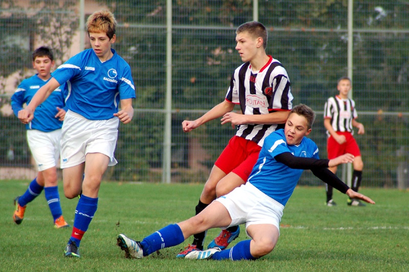 Zdjęcie w galerii na portalu naszwodzislaw.com: Naprzód Czyżowice rozgromił Unię wiadomości z regionu