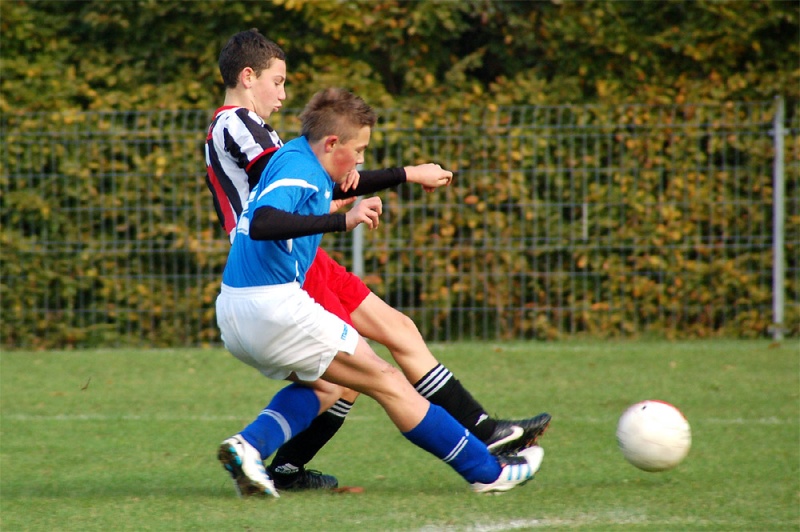Zdjęcie w galerii na portalu naszwodzislaw.com: Naprzód Czyżowice rozgromił Unię wiadomości z regionu