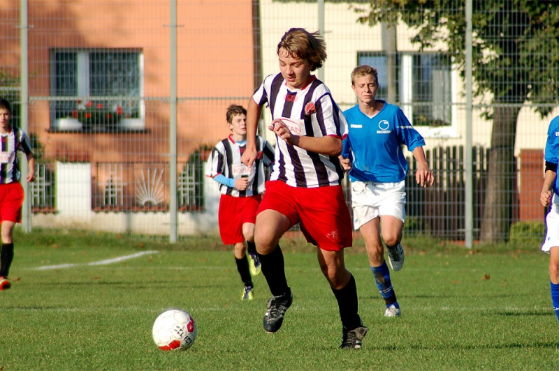 Zdjęcie w galerii na portalu naszwodzislaw.com: Naprzód Czyżowice rozgromił Unię wiadomości z regionu