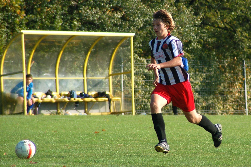 Zdjęcie w galerii na portalu naszwodzislaw.com: Naprzód Czyżowice rozgromił Unię wiadomości z regionu