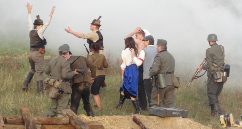 Zdjęcie w galerii na portalu naszwodzislaw.com: Wehrmacht zaatakował przy grobie bordynowskiej pani wiadomości z regionu