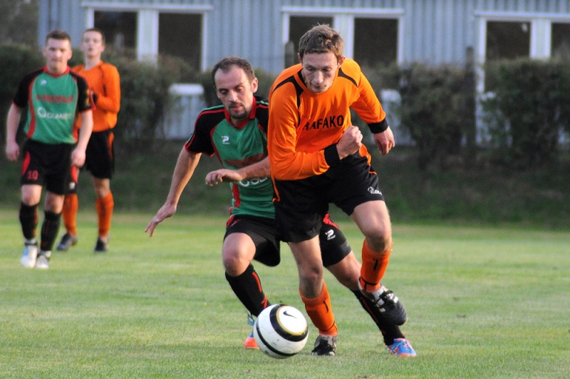 Zdjęcie w galerii na portalu naszwodzislaw.com: Rafako wyrwało remis Płomieniowi wiadomości z regionu