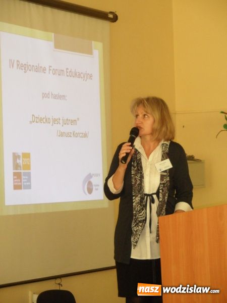 Zdjęcie w galerii na portalu naszwodzislaw.com: W Roku Korczaka dyskutowali o prawach dziecka wiadomości z regionu