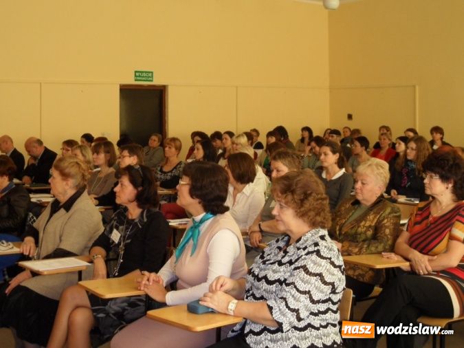 Zdjęcie w galerii na portalu naszwodzislaw.com: W Roku Korczaka dyskutowali o prawach dziecka wiadomości z regionu