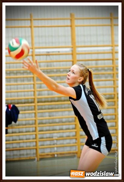 Zdjęcie w galerii na portalu naszwodzislaw.com: Pierwsze zwycięstwo Zorzy w II lidze wiadomości z regionu