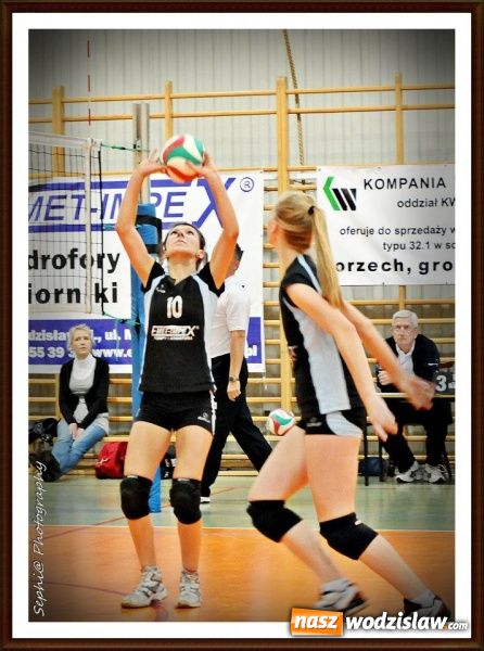 Zdjęcie w galerii na portalu naszwodzislaw.com: Pierwsze zwycięstwo Zorzy w II lidze wiadomości z regionu