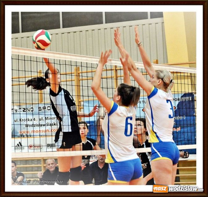 Zdjęcie w galerii na portalu naszwodzislaw.com: Pierwsze zwycięstwo Zorzy w II lidze wiadomości z regionu