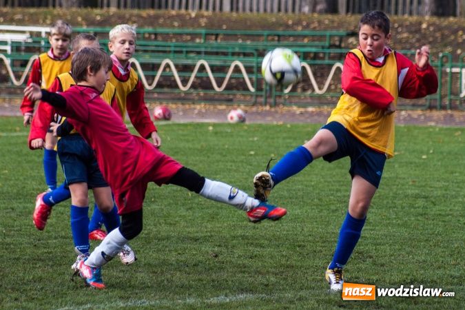 Zdjęcie w galerii na portalu naszwodzislaw.com: Krzysztof Bienia uziemił Ikara wiadomości z regionu