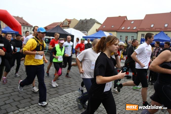 Zdjęcie w galerii na portalu naszwodzislaw.com: VI Półmaraton już za nami. Zwyciężył Bogdan Semenowycz wiadomości z regionu