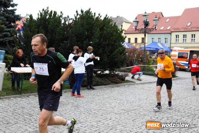 Zdjęcie w galerii na portalu naszwodzislaw.com: VI Półmaraton już za nami. Zwyciężył Bogdan Semenowycz wiadomości z regionu