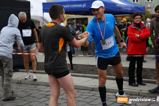 Zdjęcie w galerii na portalu naszwodzislaw.com: VI Półmaraton już za nami. Zwyciężył Bogdan Semenowycz wiadomości z regionu