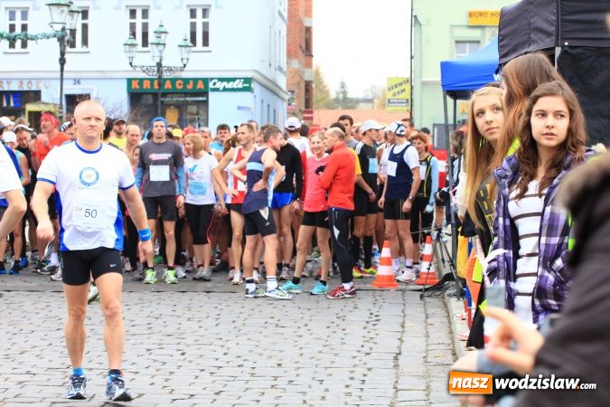 Zdjęcie w galerii na portalu naszwodzislaw.com: VI Półmaraton już za nami. Zwyciężył Bogdan Semenowycz wiadomości z regionu