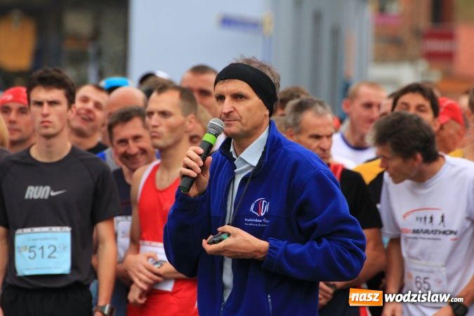 Zdjęcie w galerii na portalu naszwodzislaw.com: VI Półmaraton już za nami. Zwyciężył Bogdan Semenowycz wiadomości z regionu