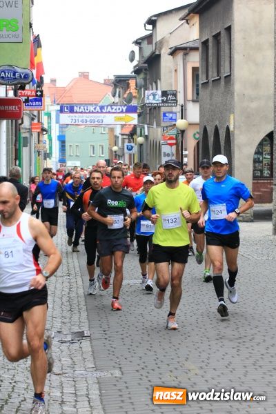 Zdjęcie w galerii na portalu naszwodzislaw.com: VI Półmaraton już za nami. Zwyciężył Bogdan Semenowycz wiadomości z regionu