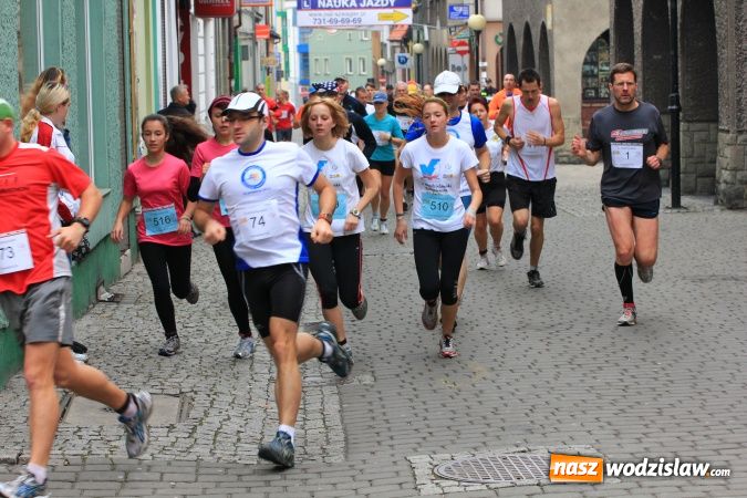 Zdjęcie w galerii na portalu naszwodzislaw.com: VI Półmaraton już za nami. Zwyciężył Bogdan Semenowycz wiadomości z regionu