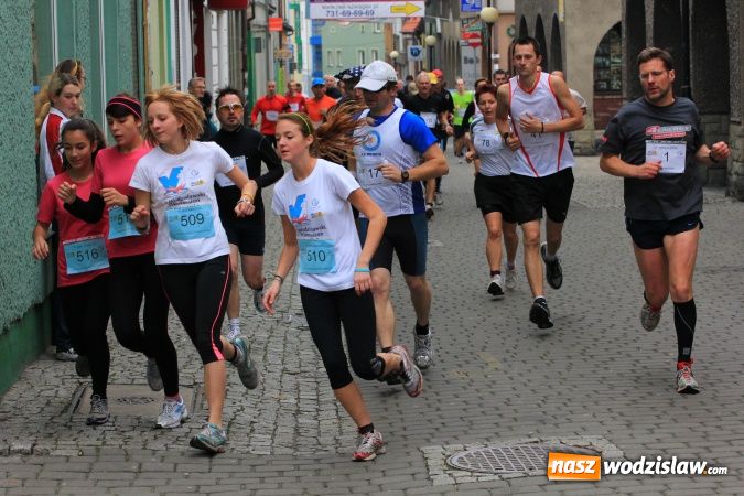 Zdjęcie w galerii na portalu naszwodzislaw.com: VI Półmaraton już za nami. Zwyciężył Bogdan Semenowycz wiadomości z regionu