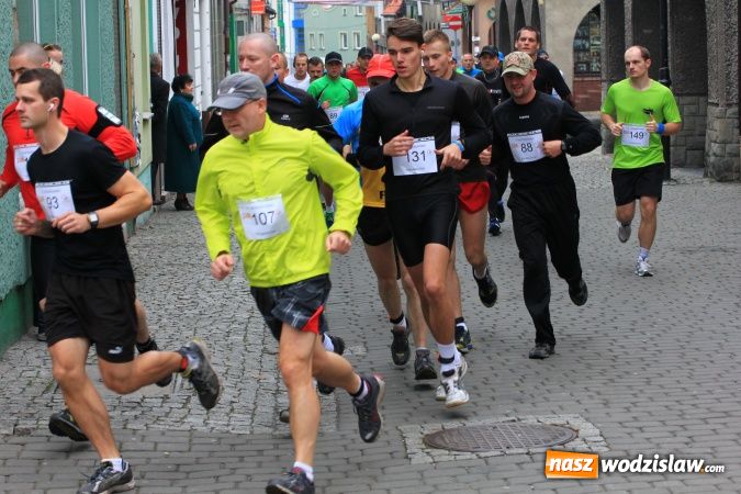 Zdjęcie w galerii na portalu naszwodzislaw.com: VI Półmaraton już za nami. Zwyciężył Bogdan Semenowycz wiadomości z regionu
