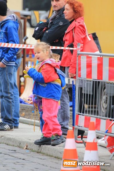 Zdjęcie w galerii na portalu naszwodzislaw.com: VI Półmaraton już za nami. Zwyciężył Bogdan Semenowycz wiadomości z regionu