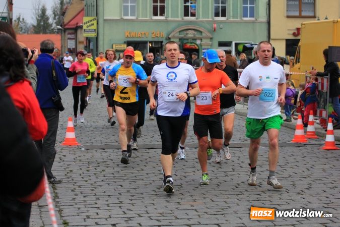 Zdjęcie w galerii na portalu naszwodzislaw.com: VI Półmaraton już za nami. Zwyciężył Bogdan Semenowycz wiadomości z regionu