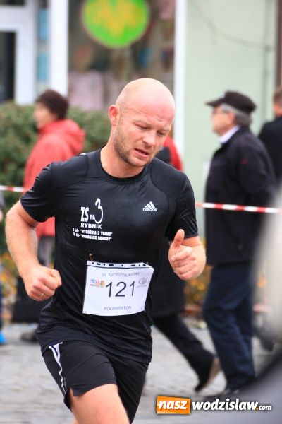 Zdjęcie w galerii na portalu naszwodzislaw.com: VI Półmaraton już za nami. Zwyciężył Bogdan Semenowycz wiadomości z regionu
