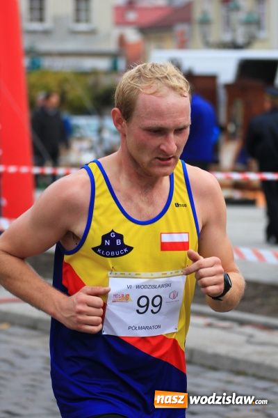 Zdjęcie w galerii na portalu naszwodzislaw.com: VI Półmaraton już za nami. Zwyciężył Bogdan Semenowycz wiadomości z regionu
