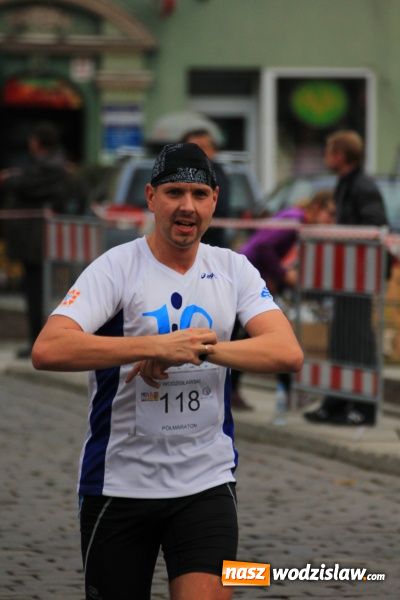 Zdjęcie w galerii na portalu naszwodzislaw.com: VI Półmaraton już za nami. Zwyciężył Bogdan Semenowycz wiadomości z regionu