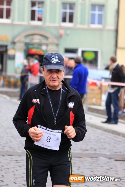 Zdjęcie w galerii na portalu naszwodzislaw.com: VI Półmaraton już za nami. Zwyciężył Bogdan Semenowycz wiadomości z regionu