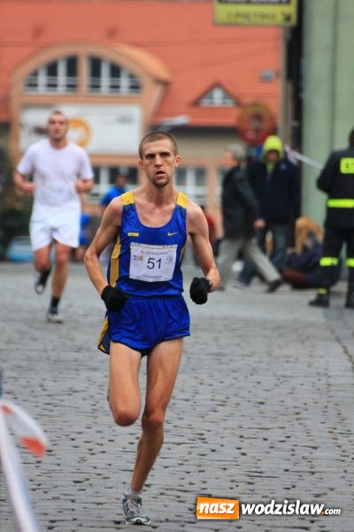 Zdjęcie w galerii na portalu naszwodzislaw.com: VI Półmaraton już za nami. Zwyciężył Bogdan Semenowycz wiadomości z regionu