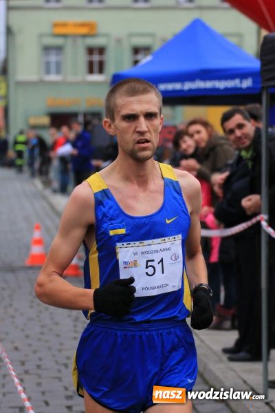 Zdjęcie w galerii na portalu naszwodzislaw.com: VI Półmaraton już za nami. Zwyciężył Bogdan Semenowycz wiadomości z regionu