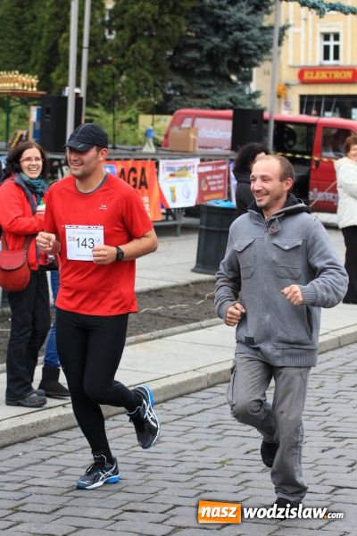 Zdjęcie w galerii na portalu naszwodzislaw.com: VI Półmaraton już za nami. Zwyciężył Bogdan Semenowycz wiadomości z regionu