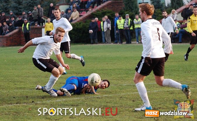 Zdjęcie w galerii na portalu naszwodzislaw.com: Swornica Czarnowąsy - Odra Wodzisław 0:0 wiadomości z regionu