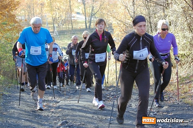 Zdjęcie w galerii na portalu naszwodzislaw.com: Nordic Walking coraz bardziej modny wiadomości z regionu