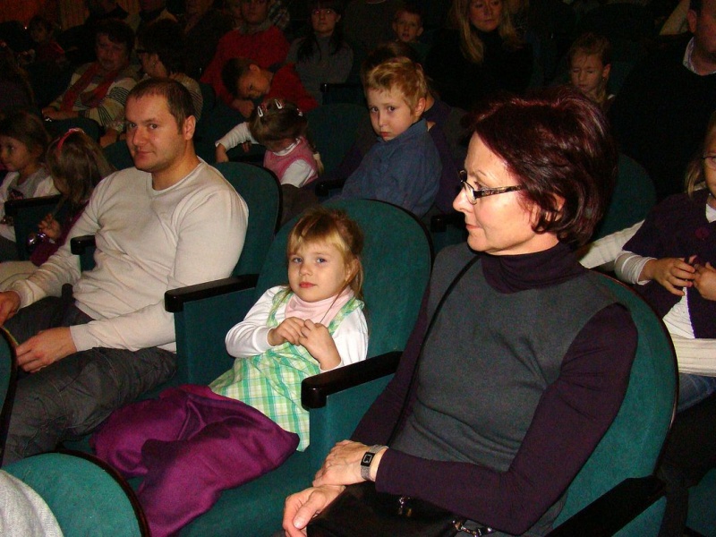 Zdjęcie w galerii na portalu naszwodzislaw.com: Mamo, ja też zostanę aktorką! wiadomości z regionu