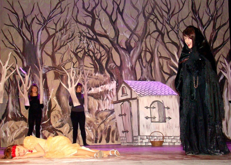 Zdjęcie w galerii na portalu naszwodzislaw.com: Mamo, ja też zostanę aktorką! wiadomości z regionu