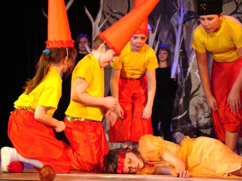 Zdjęcie w galerii na portalu naszwodzislaw.com: Mamo, ja też zostanę aktorką! wiadomości z regionu