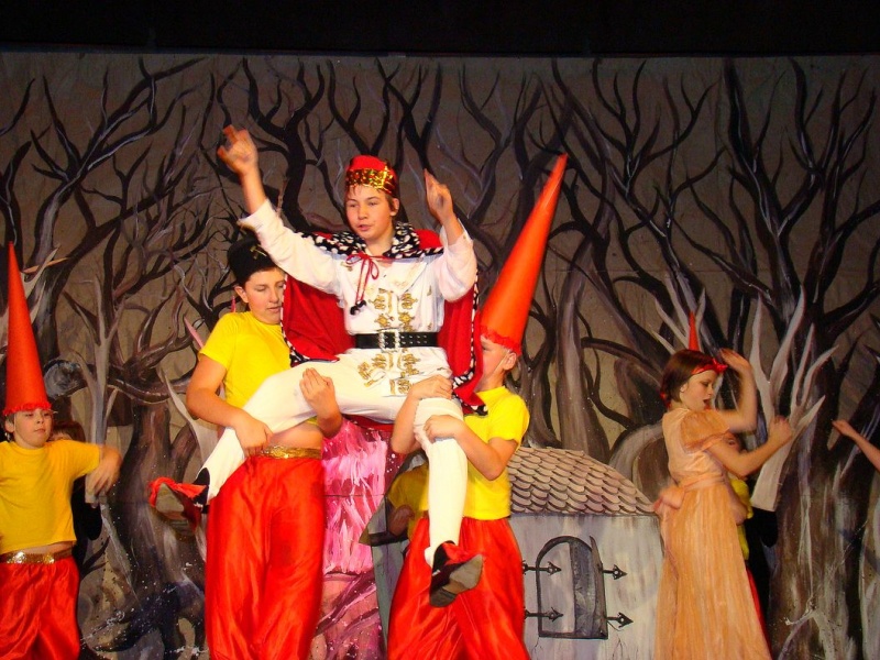 Zdjęcie w galerii na portalu naszwodzislaw.com: Mamo, ja też zostanę aktorką! wiadomości z regionu