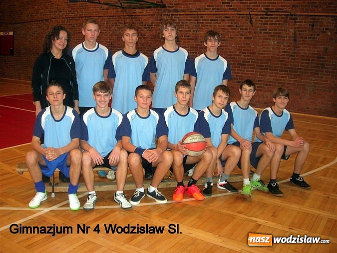 Zdjęcie w galerii na portalu naszwodzislaw.com: Gimnazjum nr 3 mistrzem koszykówki wiadomości z regionu