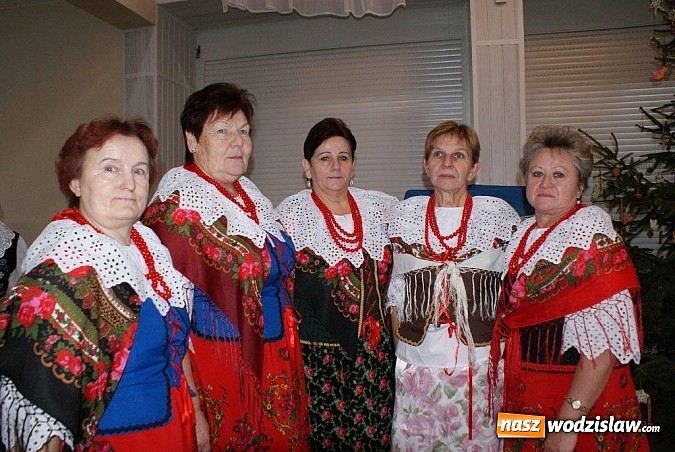 Zdjęcie w galerii na portalu naszwodzislaw.com: Gospodynie z Połomi przygotowały Wigilię wiadomości z regionu