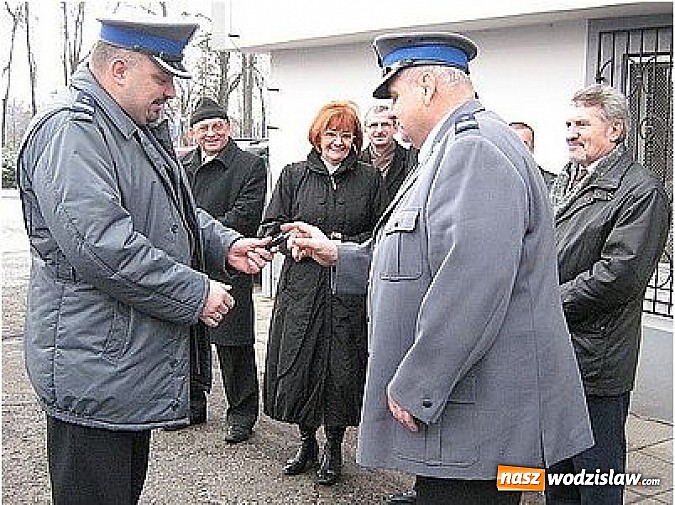 Zdjęcie w galerii na portalu naszwodzislaw.com: Kia ceed - nowy wóz policjantów wiadomości z regionu