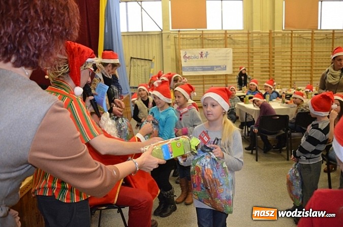 Zdjęcie w galerii na portalu naszwodzislaw.com: Św. Mikołaj rozdał prezenty wiadomości z regionu