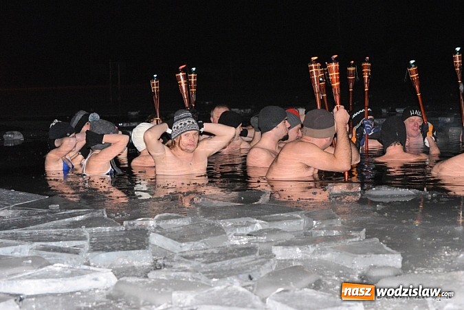 Zdjęcie w galerii na portalu naszwodzislaw.com: Nordic Walking i zimna kąpiel z morsami wiadomości z regionu