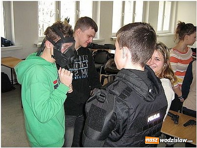 Zdjęcie w galerii na portalu naszwodzislaw.com: Poczuli się jak policjanci wiadomości z regionu