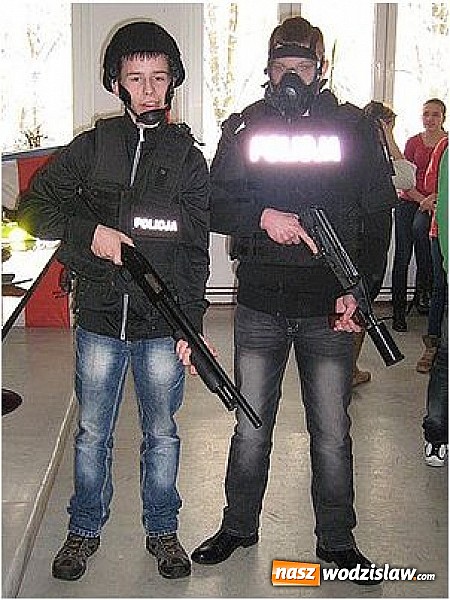 Zdjęcie w galerii na portalu naszwodzislaw.com: Poczuli się jak policjanci wiadomości z regionu