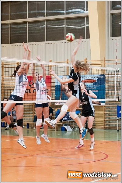 Zdjęcie w galerii na portalu naszwodzislaw.com: II liga: Zorza postawiła się liderkom wiadomości z regionu