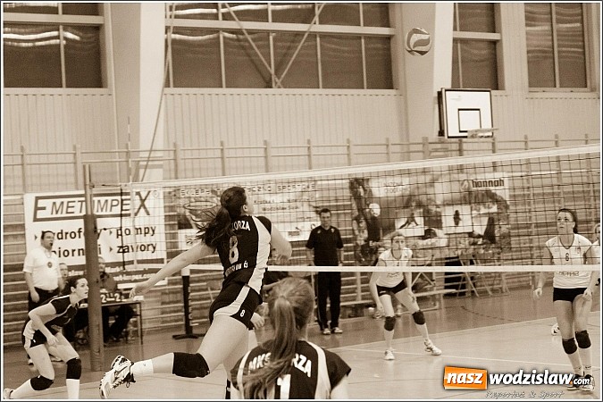 Zdjęcie w galerii na portalu naszwodzislaw.com: II liga: Zorza postawiła się liderkom wiadomości z regionu