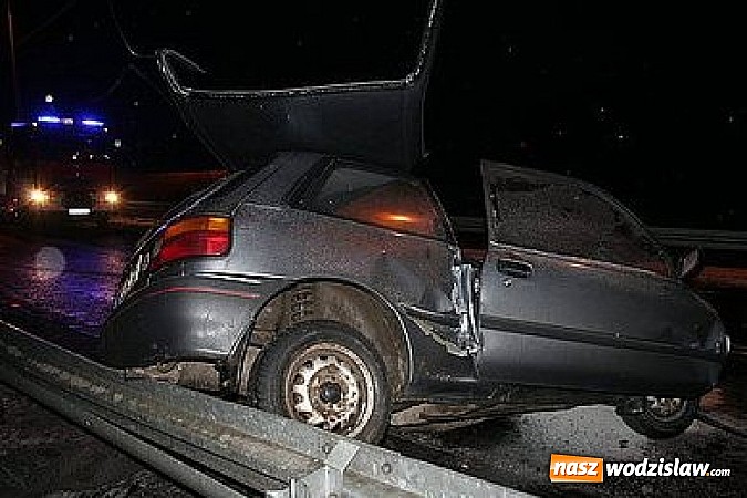 Zdjęcie w galerii na portalu naszwodzislaw.com: Poważny wypadek w Połomii wiadomości z regionu