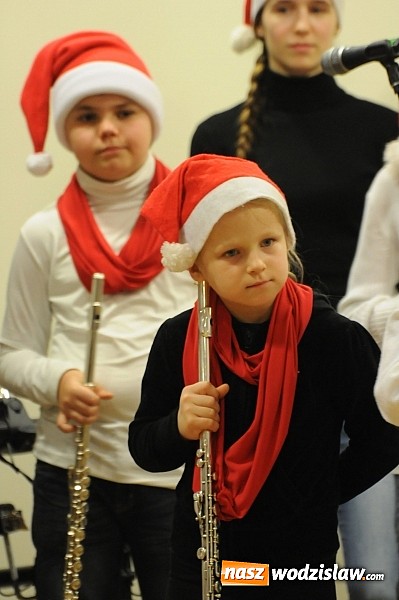Zdjęcie w galerii na portalu naszwodzislaw.com: Radosne koncertowanie na raciborskim zamku wiadomości z regionu
