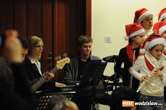 Zdjęcie w galerii na portalu naszwodzislaw.com: Radosne koncertowanie na raciborskim zamku wiadomości z regionu