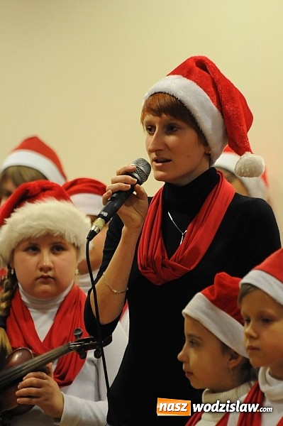 Zdjęcie w galerii na portalu naszwodzislaw.com: Radosne koncertowanie na raciborskim zamku wiadomości z regionu